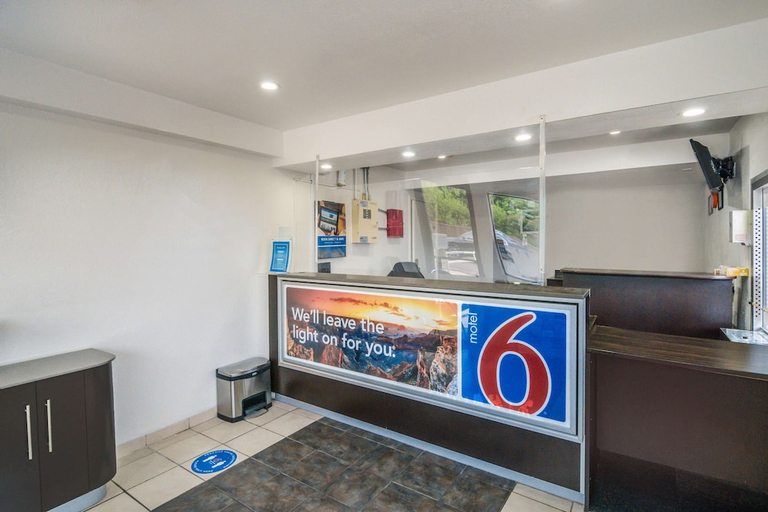 Public Area 2, Motel 6 Irving, TX - Dallas, Irving