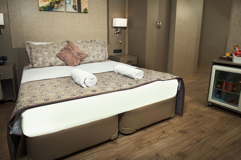 Bedroom 4, Hotel Iz, Konak
