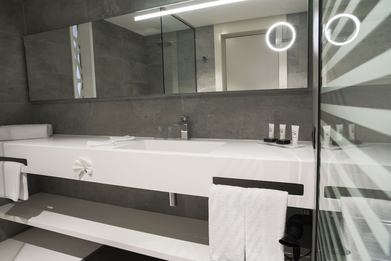 Bathroom 3, The Legacy Luxury hotel Algiers Hydra, El Achour