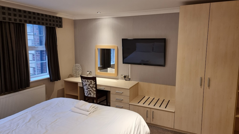 Bedroom 2, The Avenue Hotel, Lancashire
