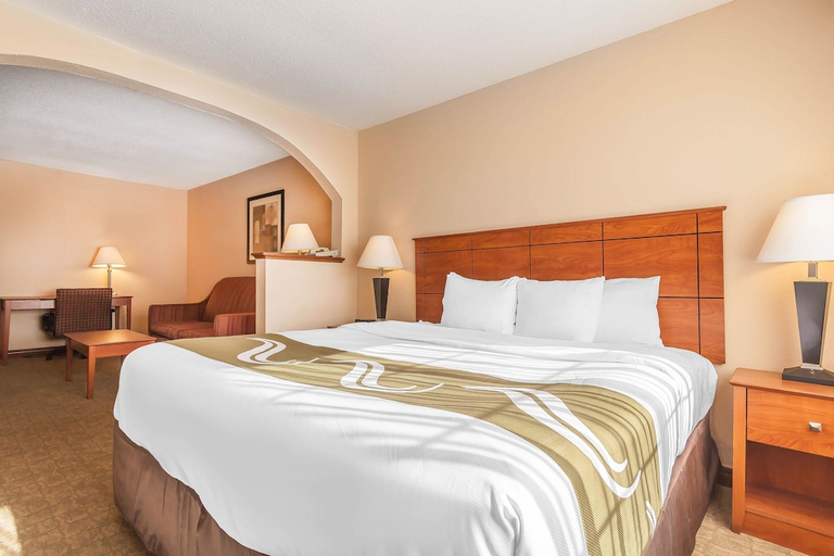Bedroom 3, Quality Inn & Suites Owasso US-169, Tulsa