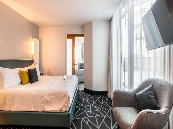 Bedroom 3, Hotel Le Crystal Montreal, Montréal
