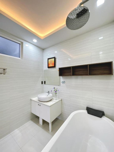 Bathroom 4, Teky House Hue, Huế