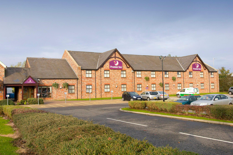 Others 5, Premier Inn Wigan - M6 J25, Wigan