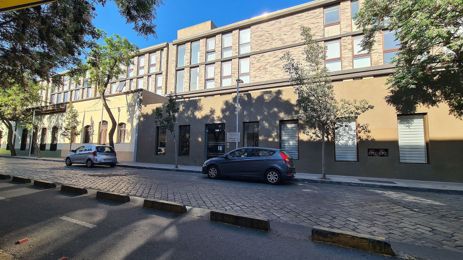 Exterior & Views 2, Huerfanos Spot by Andes+, Santiago