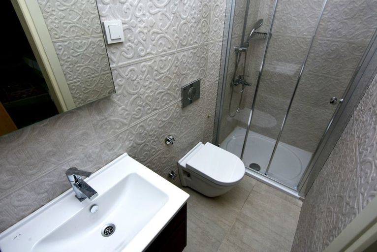 Bathroom 4, Pekcan Otel, Burhaniye