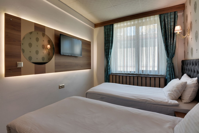 Bedroom 2, Castillo Hotel, Merkez