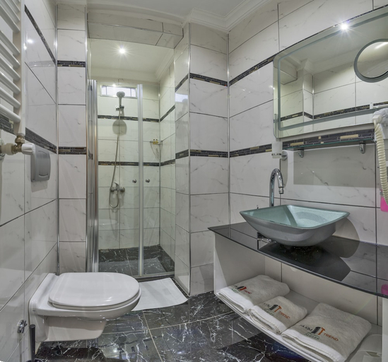 Bathroom 3, Taxim Trend Suites, Beyoğlu