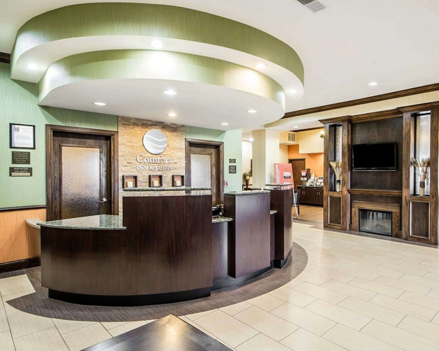Public Area 2, Comfort Inn & Suites Alva, Woods