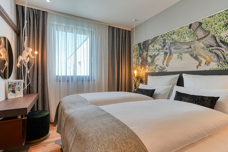 Bedroom 2, Vienna House Easy by Wyndham Augsburg, Augsburg