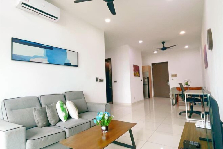 Room 5, GYDEN STAYCATION #Green Haven near Senibong&Regency, Johor Bahru