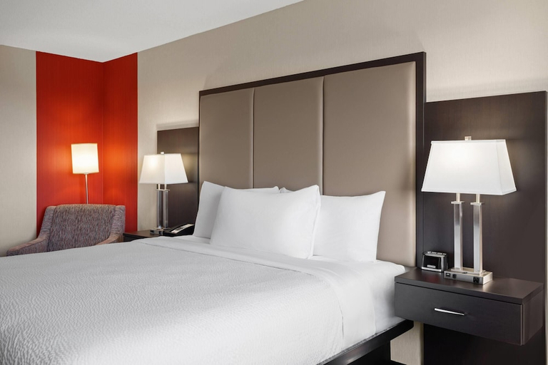 Bedroom 3, Ramada by Wyndham Saskatoon, Division No. 11
