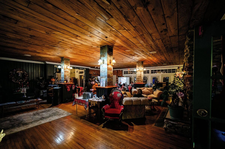 Miscellaneous, Osceola Lake Inn, Henderson