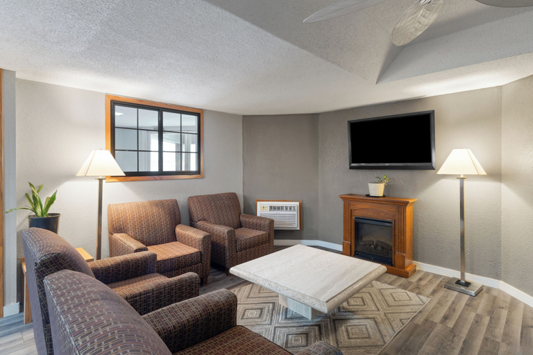 Others 5, Sauk River Inn & Suites, Stearns