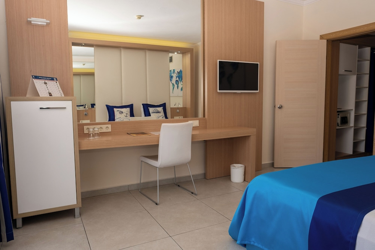 Bedroom 4, AQI Pegasos World, Manavgat