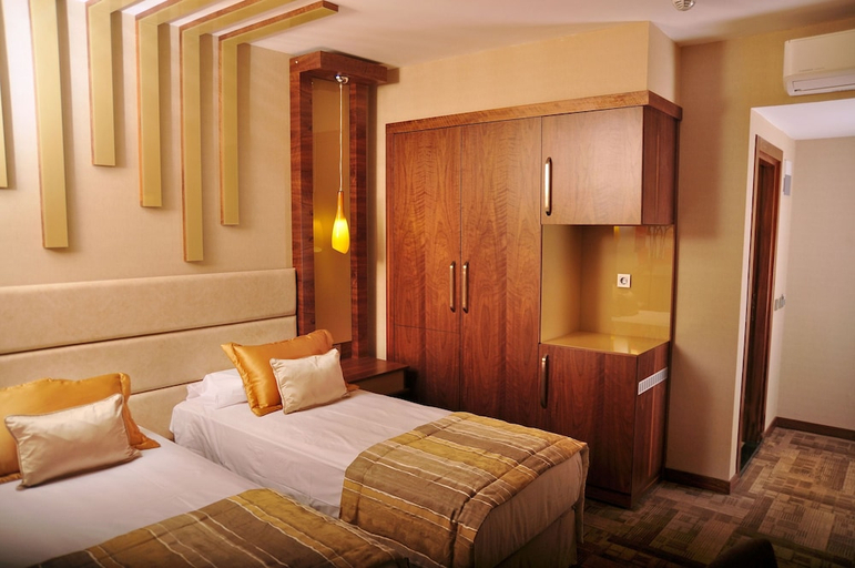 Bedroom 4, Avin Hotel, Konak
