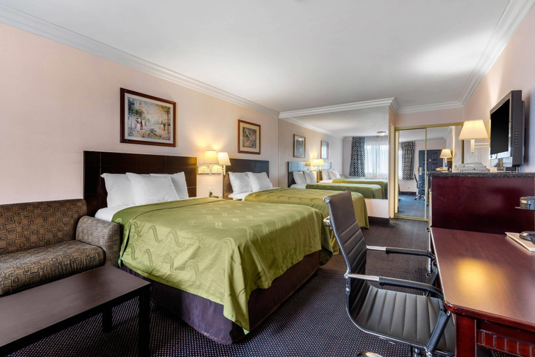 Bedroom 3, Quality Inn - Torrance Lomita, Los Angeles