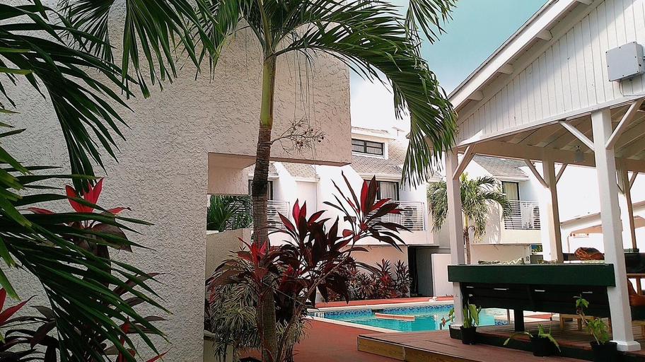 Exterior & Views 2, The Island Garden Hotel