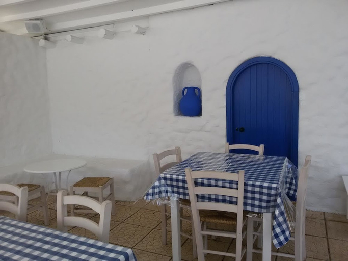 Food & Drinks 5, Amore Protaras Apartments