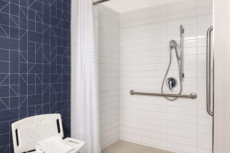 Bathroom 4, Spark by Hilton Toronto Mississauga, Peel