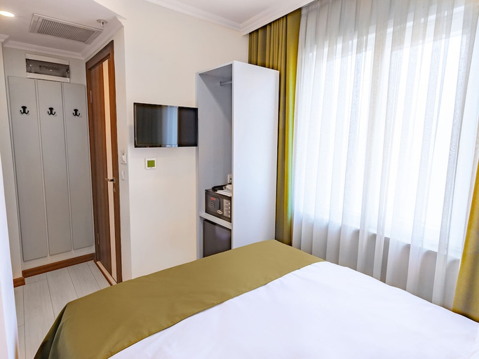 Bedroom 4, Quinnova Hotel, Şişli