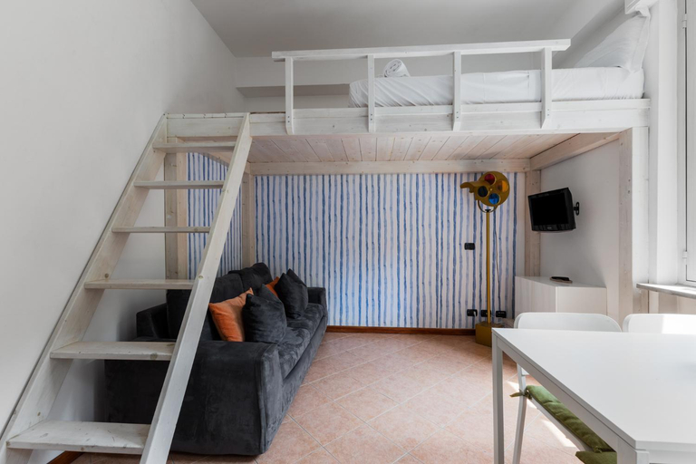 Bedroom 2, Arco-Cina town, 4 posti letto, Milano