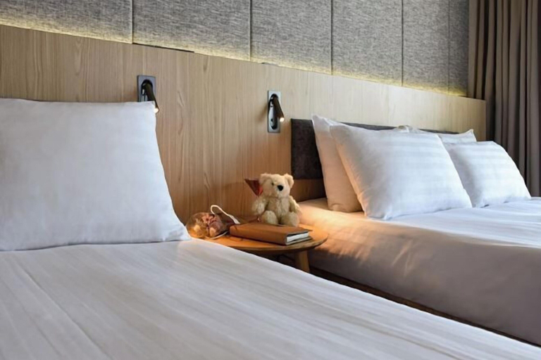 Bedroom 3, Metro Hotel, Yulin