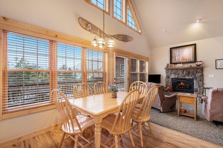 Dining 3, Solitude Condos - Estes Park CO, Larimer