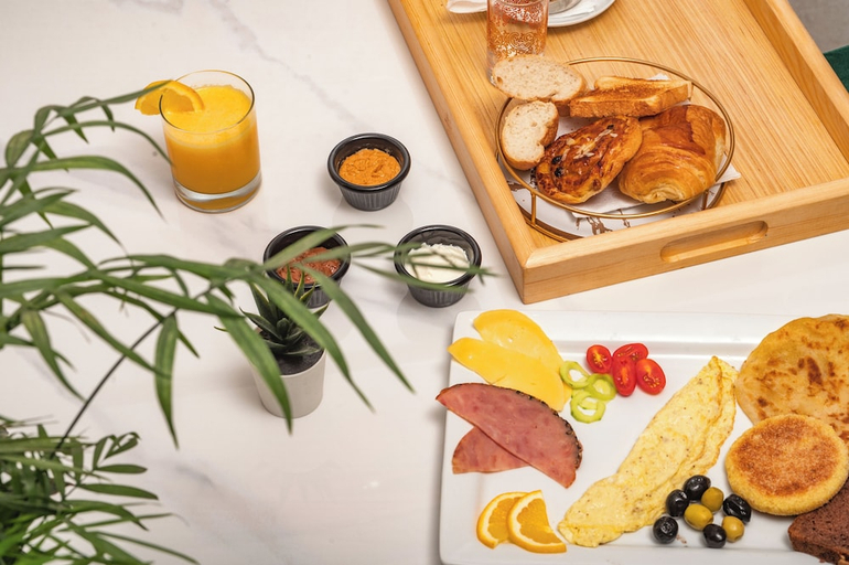 Food & Drinks 5, MAARIF ELITE SUITES, Casablanca