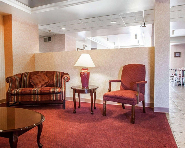 Public Area, Quality Inn Midway, Berks
