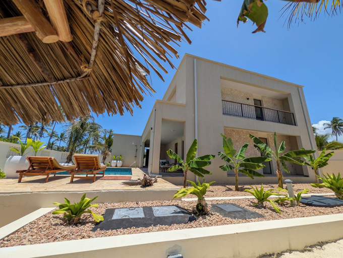 Front of property, Mystique Residence and Resort, Kusini