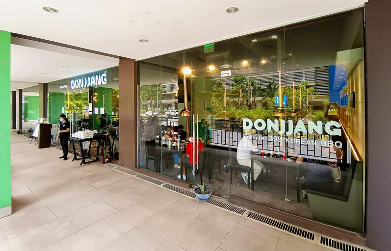 Food & Drinks 4, Cebu City Condo in IT Park with Pool & Netflix, Cebu City
