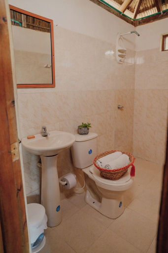 Bathroom, Rancheria Utta, Uribia