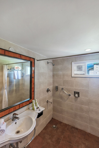 Bathroom 4, Club Mahindra Snow Peak Manali, Kullu