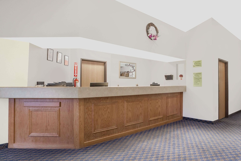 Public Area, Super 8 by Wyndham Cobleskill NY, Schoharie