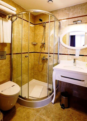 Bathroom, Hanzade Park Hotel, Akçaabat