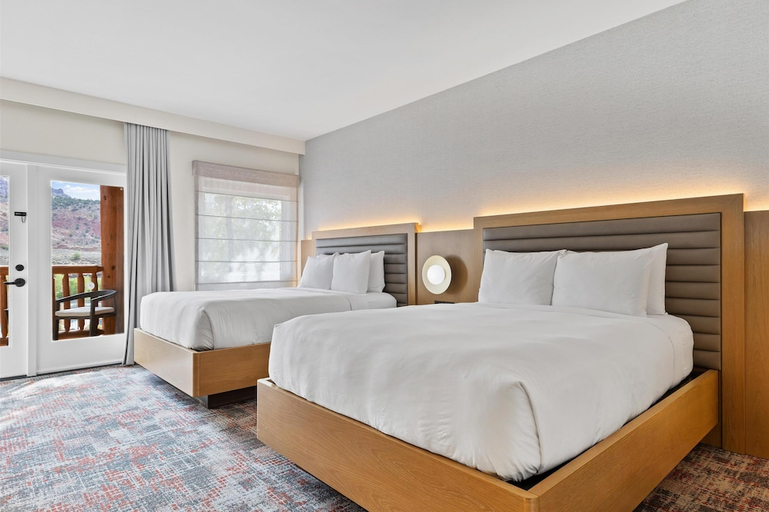 Bedroom 3, Hotel De Novo Springdale, Tapestry Collection by Hilton, Washington