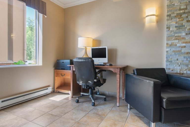 Public Area 2, Comfort Inn & Suites Shawinigan, Le Centre-de-la-Mauricie