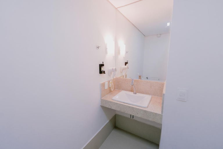 Bathroom 3, Slim Cuiaba Aeroporto, Várzea Grande