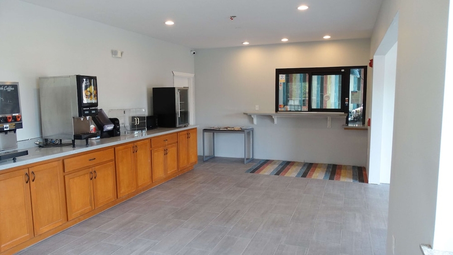 Public Area, Motel 6 Houston, TX – Willowbrook Mall, Houston
