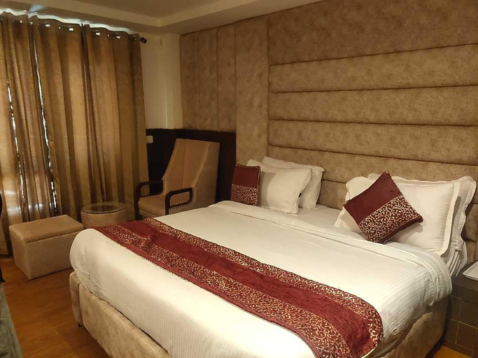 Bedroom 2, Hotel Trinetar Resorts Patnitop, Udhampur