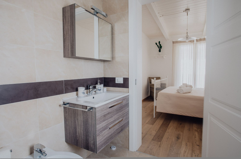Room 4, Casa Marina in Capitolo, Bari