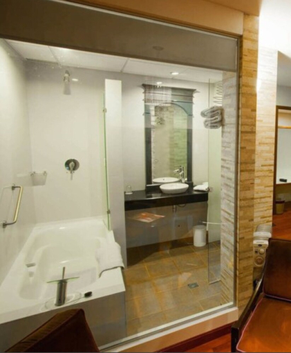 Bathroom 3, Hotel Rosario Lago Titicaca, Manco Kapac