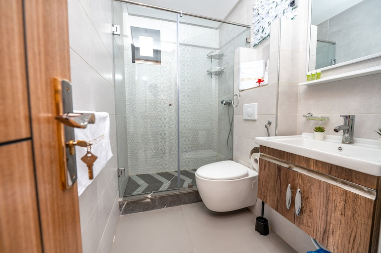 Bathroom 3, MAARIF ELITE SUITES, Casablanca