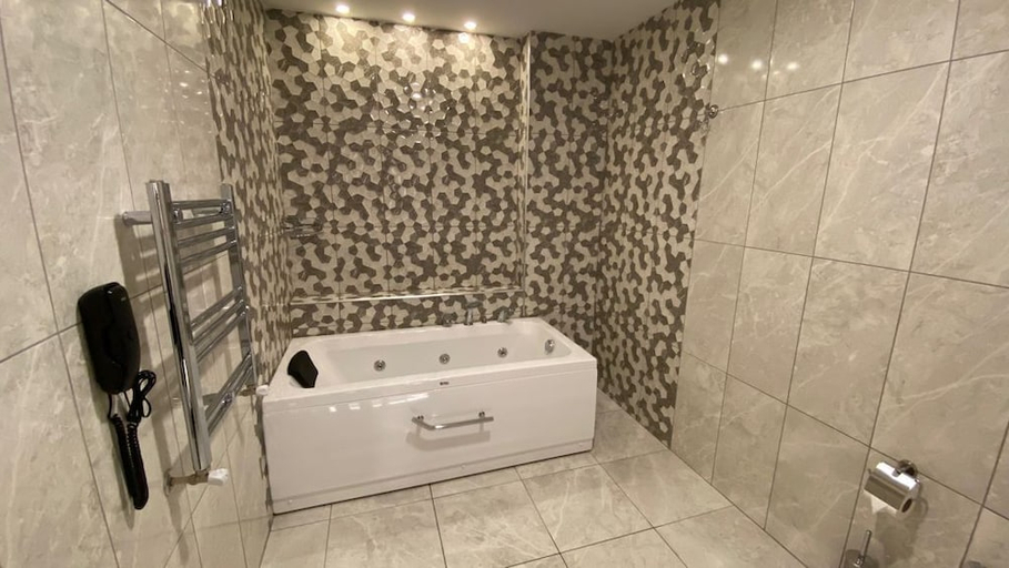 Bathroom 5, Yason Blue Hotel, Perşembe