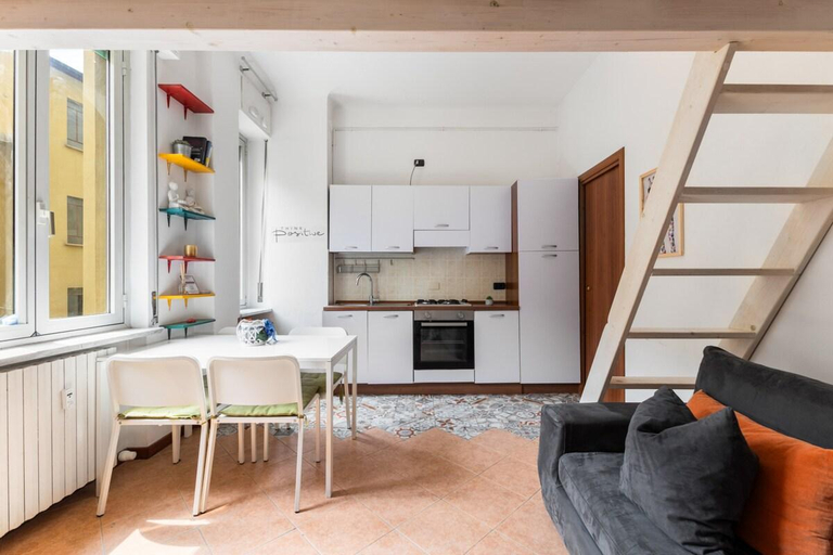 Others 5, Arco-Cina town, 4 posti letto, Milano