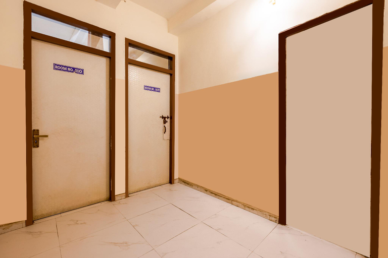 5, Hotel M.C Residence, Delhi