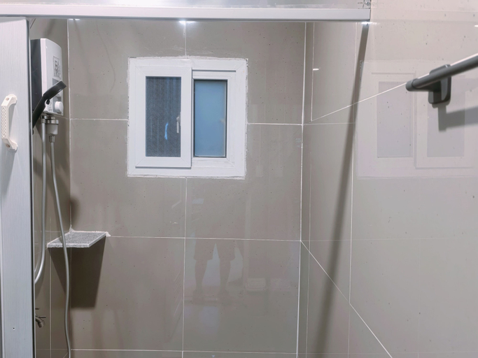 Bathroom 5, Pescadores Suites Moalboal, Moalboal