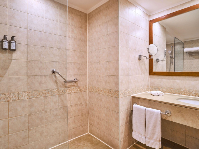 Bathroom 4, Movenpick Resort Aswan, Aswan