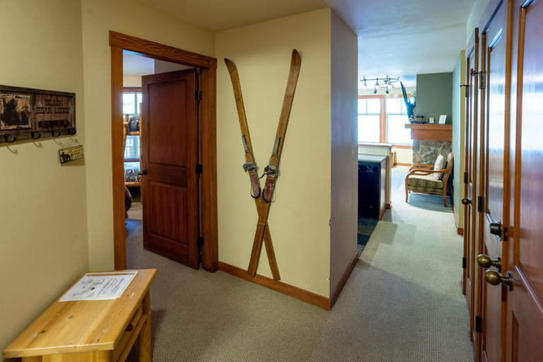 Interior 5, Eagle Springs East - 2 Bedroom Condos in Solitude UT, Salt Lake